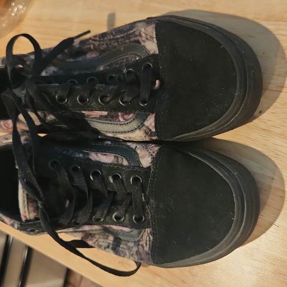 Vans - Picture 4 of 4